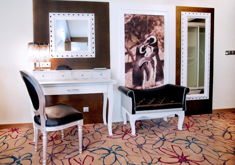 Exclusive Suite image 3