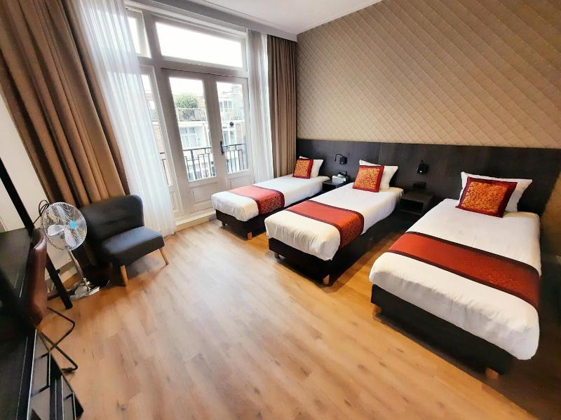 Triple Room image 4