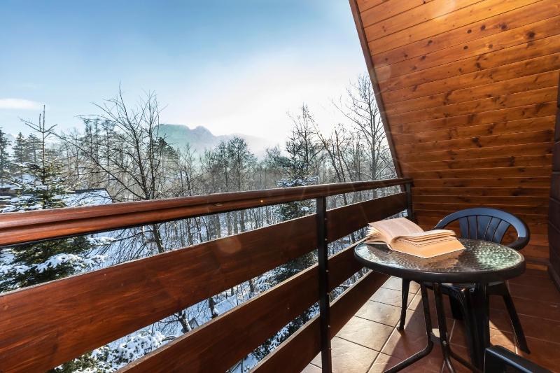 Deluxe Apartment with mountain view image 2