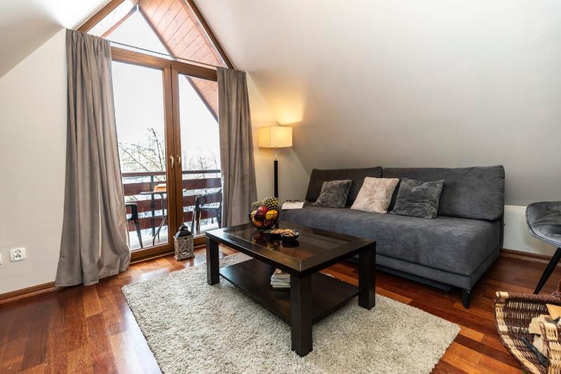 Deluxe Apartment with mountain view image 3