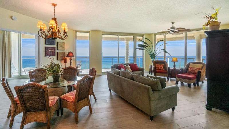 Three-Bedroom Apartment - Water View image 4