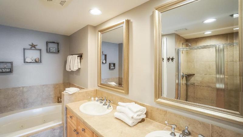 Portofino Island Resort - image 12