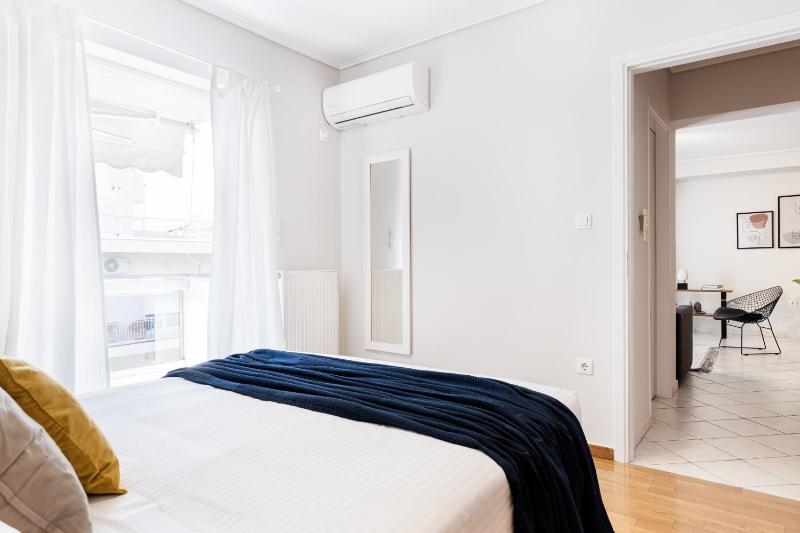 Ideal 1 BR Apartment in Petralona by UPSTREET - image 7