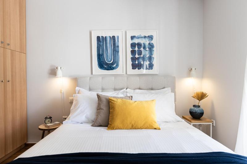 Ideal 1 BR Apartment in Petralona by UPSTREET - image 9