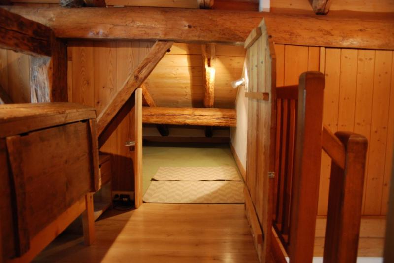 Low Ceiling Attic Double Room with Shared Bathroom image 4