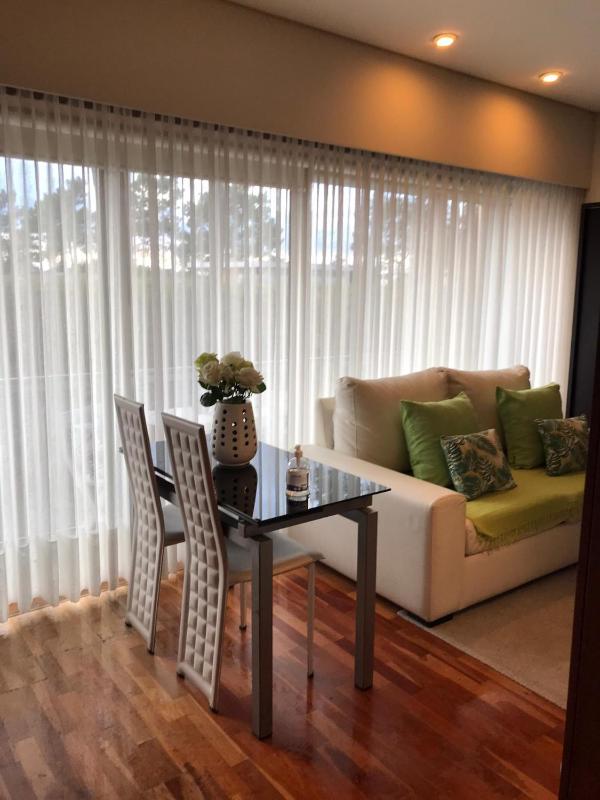Studio Apartment image 3