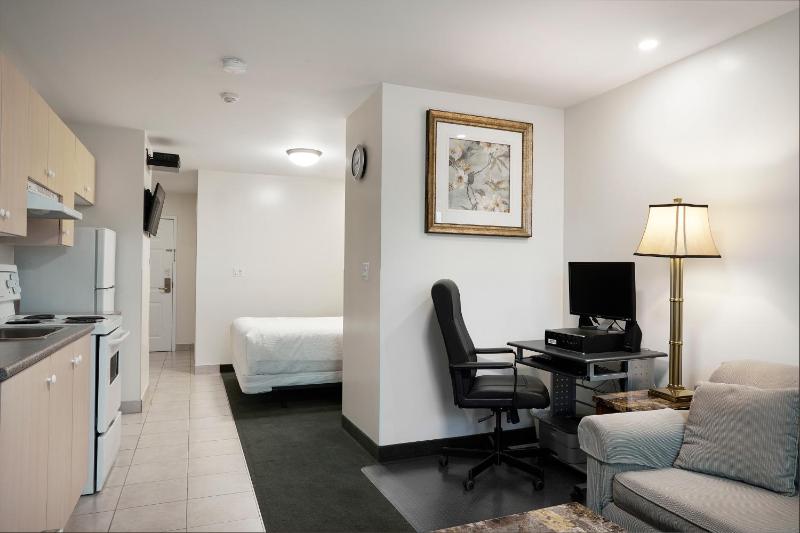 The Business Inn - image 7