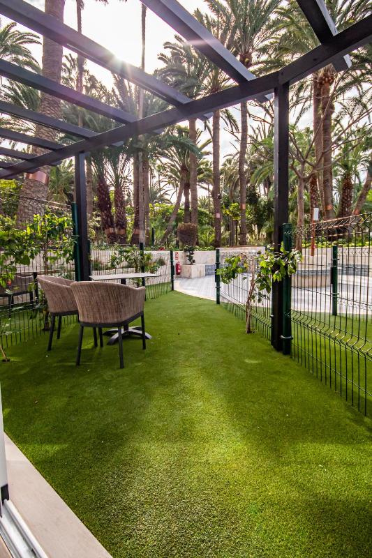 One Bedroom Apartment with Balcony or Terrace  image 2
