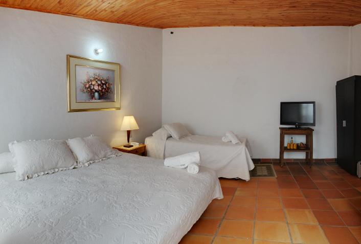 Quadruple Room image 2