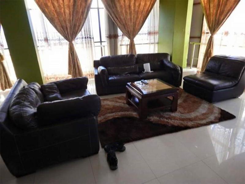 A magnificient apartment with superb amanities giving a very enjoyable stay - image 11