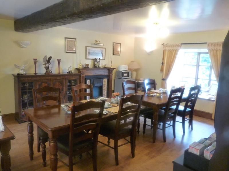 Oakenholt Farm Bed and Breakfast - image 13