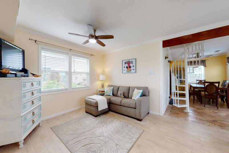 Two Bedroom House image 2