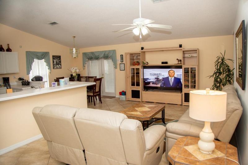 Four-Bedroom Holiday Home image 3