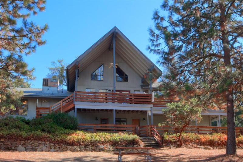 Five-Bedroom Holiday Home image 1