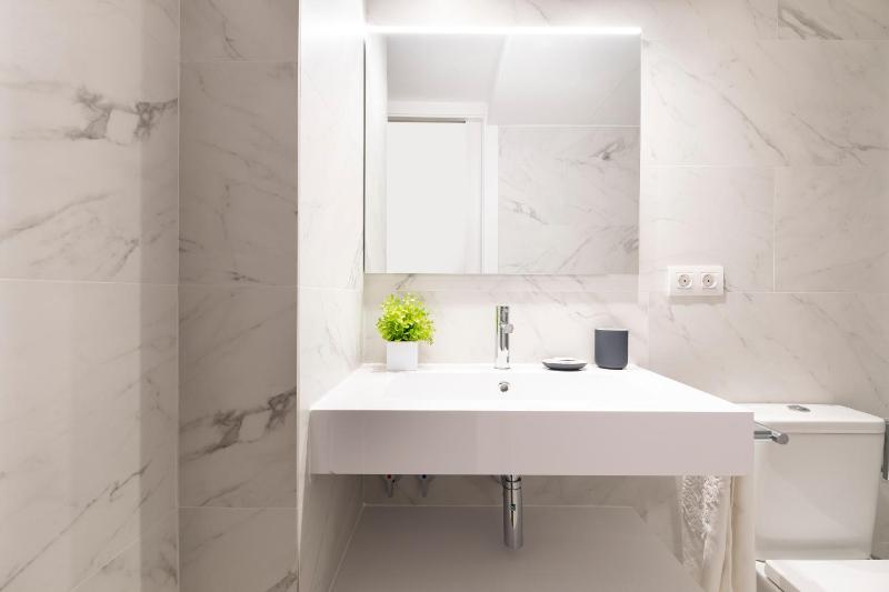 Two-Bedroom Apartment with Balcony image 4