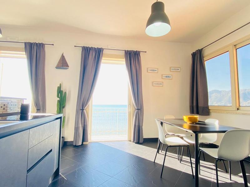 GuestHost - Sea View Apartment 5 mt from the beach - image 26