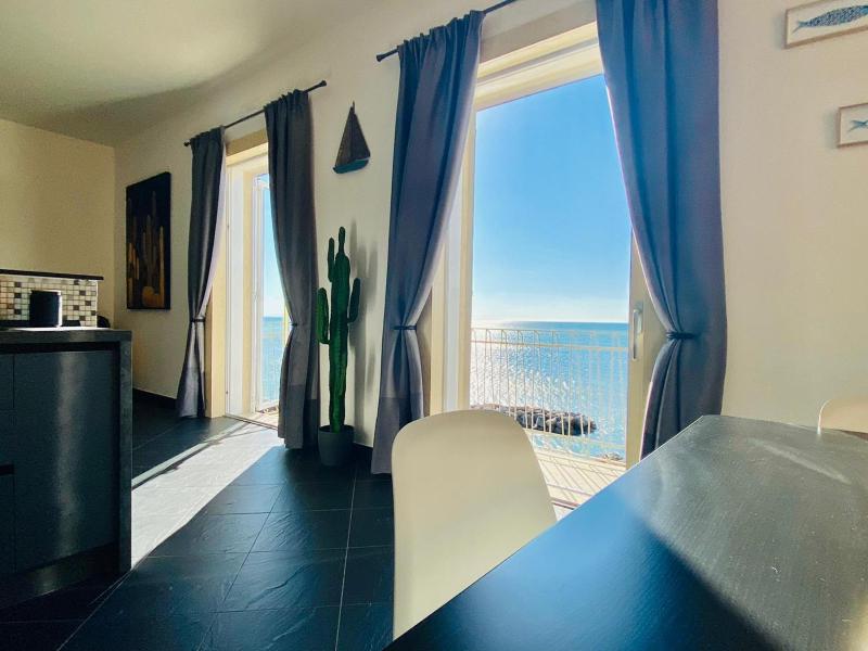 GuestHost - Sea View Apartment 5 mt from the beach - image 22