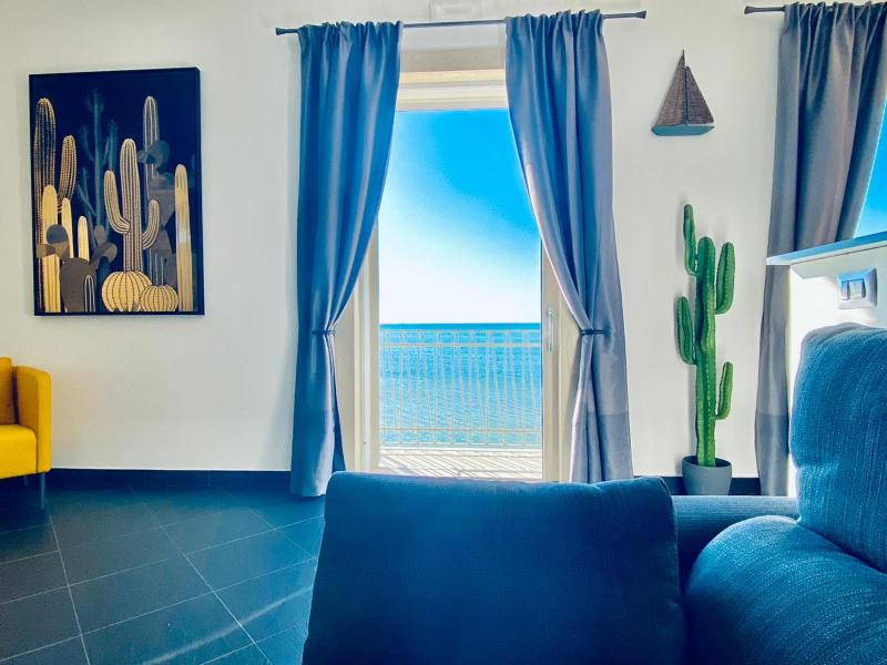 GuestHost - Sea View Apartment 5 mt from the beach - image 14