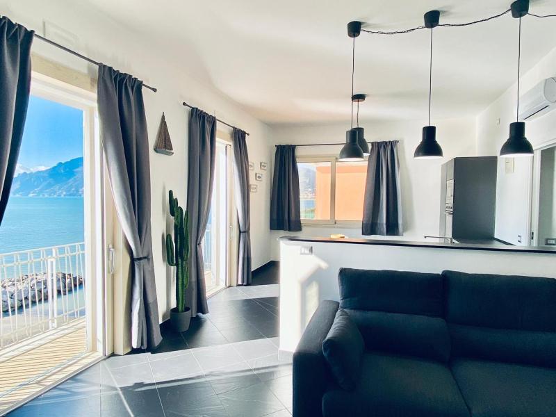 GuestHost - Sea View Apartment 5 mt from the beach - image 25