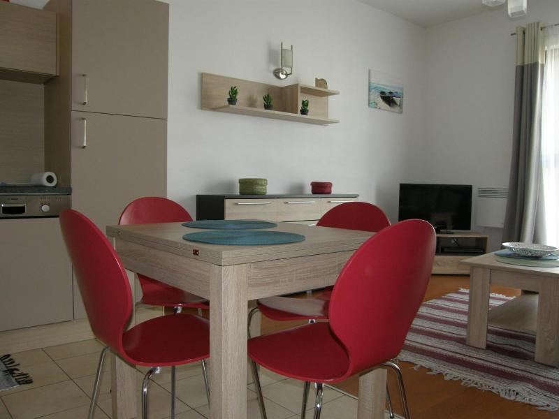 One-Bedroom Apartment (4 Adults) image 2