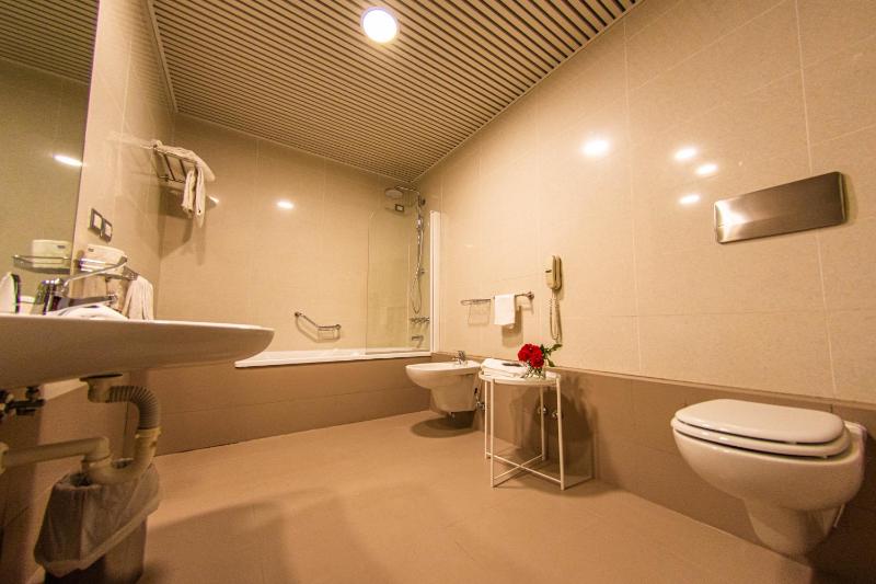 Triple Room image 4