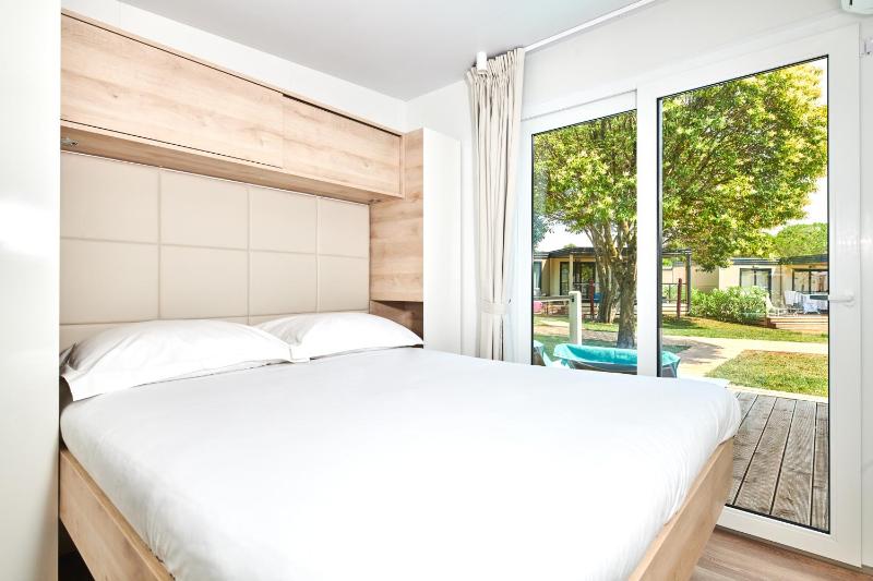 Premium Mobile Home (4+2) image 3