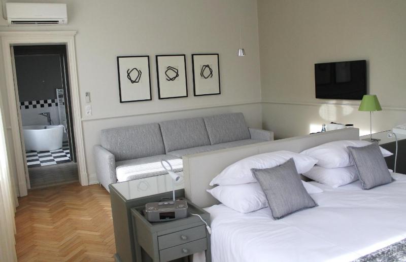 Suite image 4