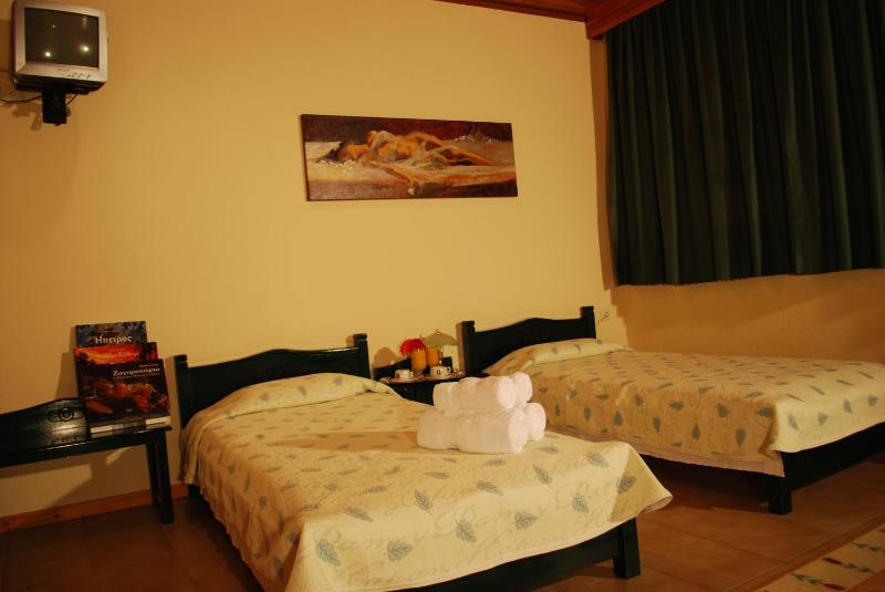 Triple Room image 3