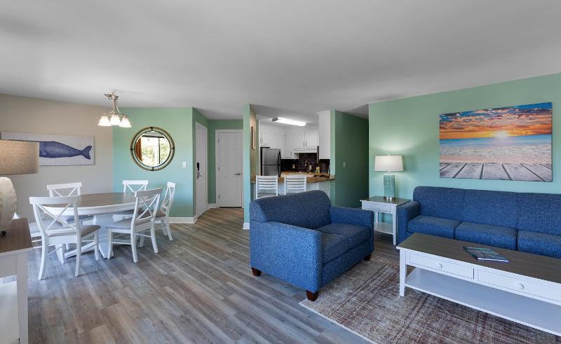 Chelsea Deluxe Two Bedroom Condo image 4