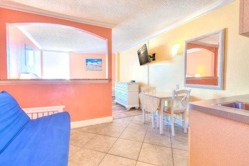 Studio Apartment image 2