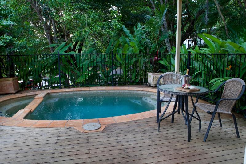Port Douglas Cottage & Lodge - image 40