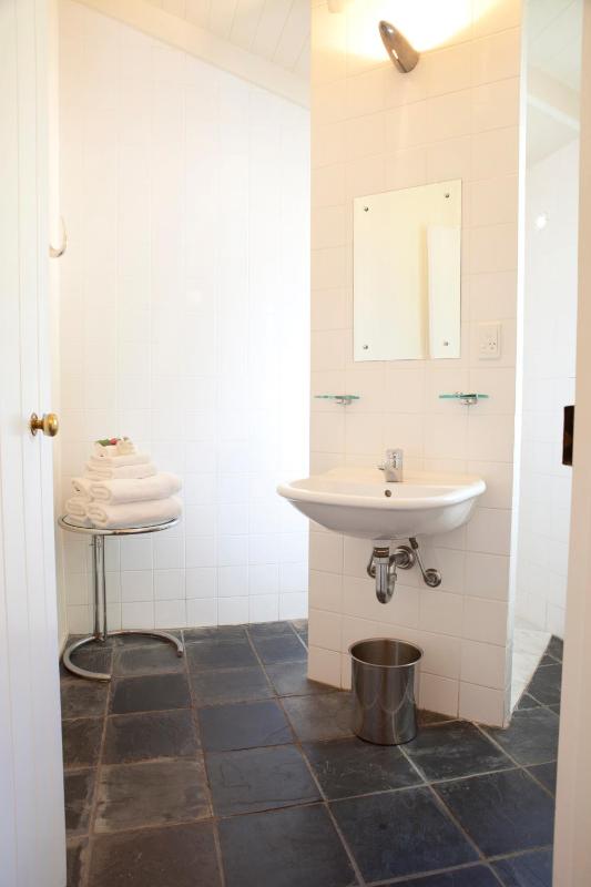Port Douglas Cottage & Lodge - image 8