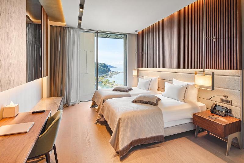 Standard Double Room image 3