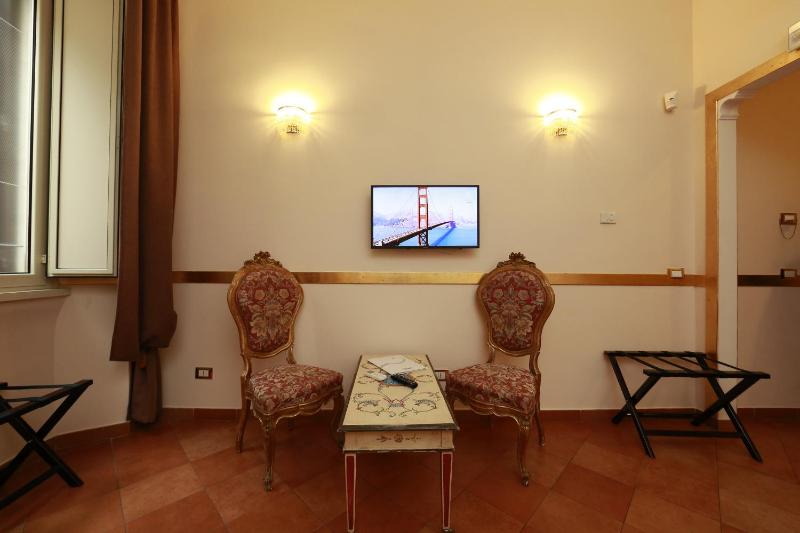 Double or Twin Room image 4