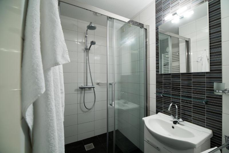 One-Bedroom House image 3