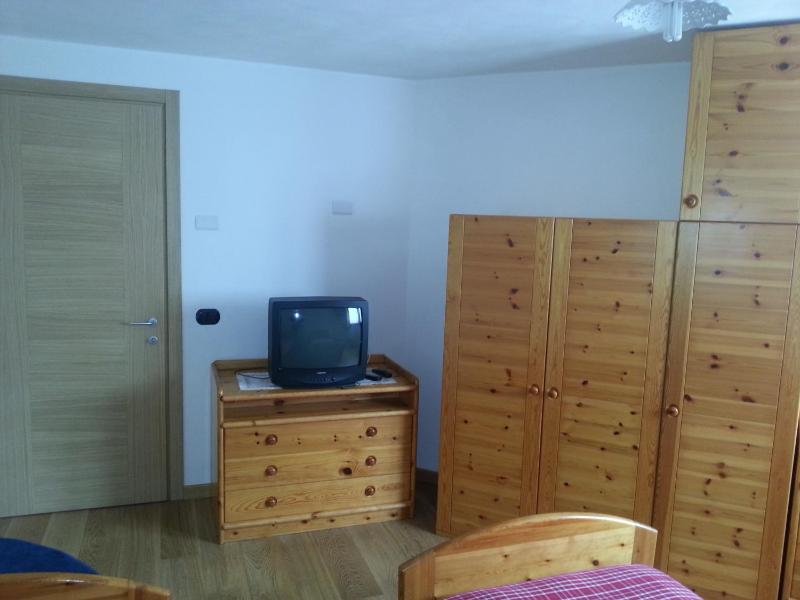 Two-Bedroom Apartment image 4