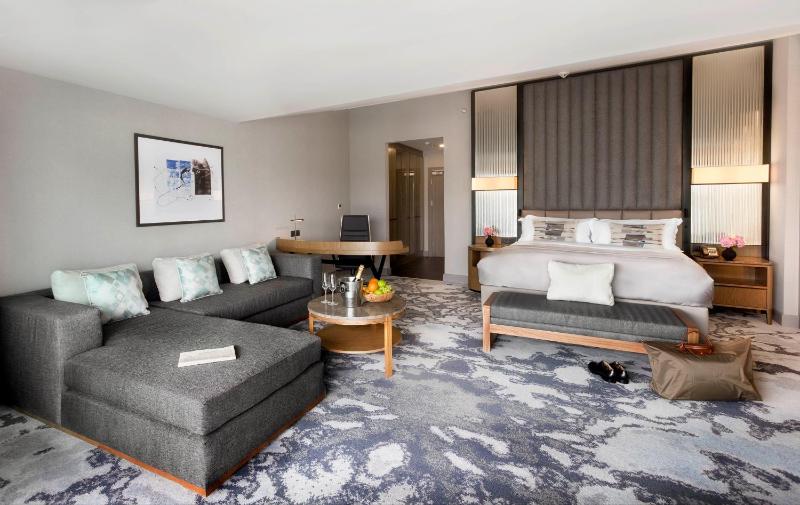 King Suite with Cathedral View and Terrace image 2
