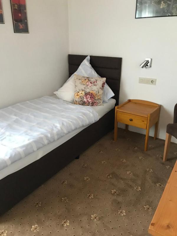 Single Room with Balcony image 3