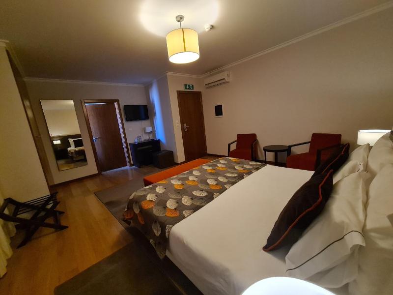 Family Double Room image 2
