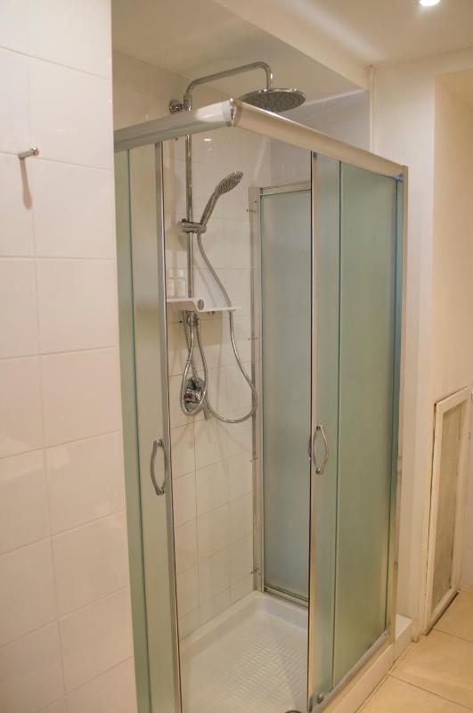 Suite with Spa Bath image 3
