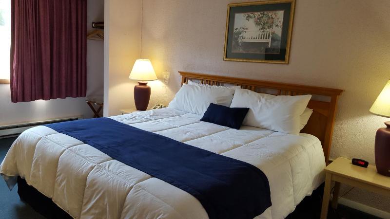 King Room image 2