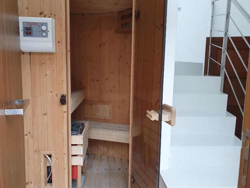 Suite with Private Pool image 3