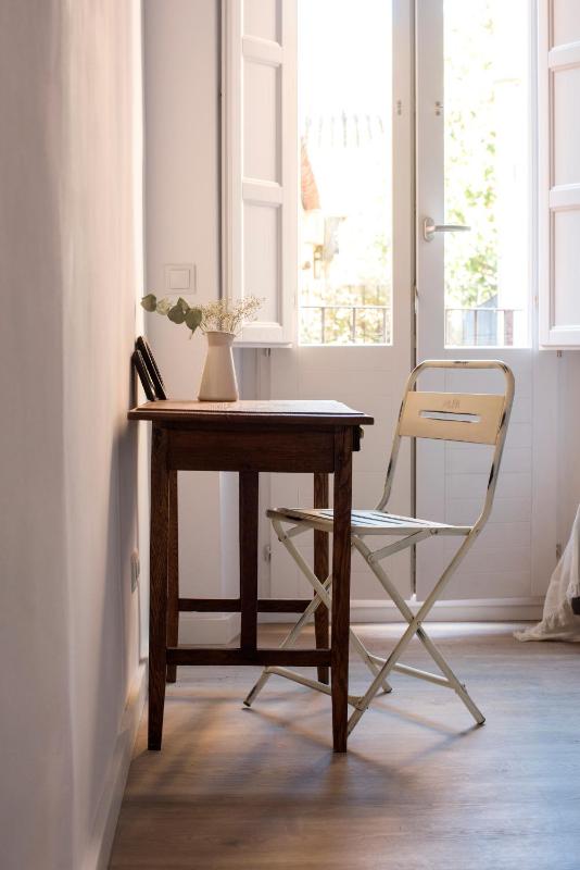 Deluxe Double or Twin Room image 4