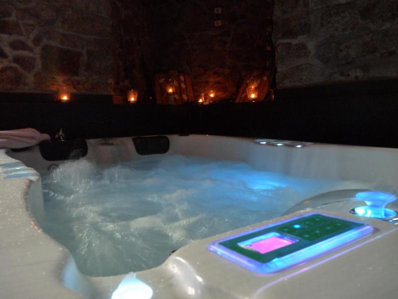 Double Room with Spa Package image 3