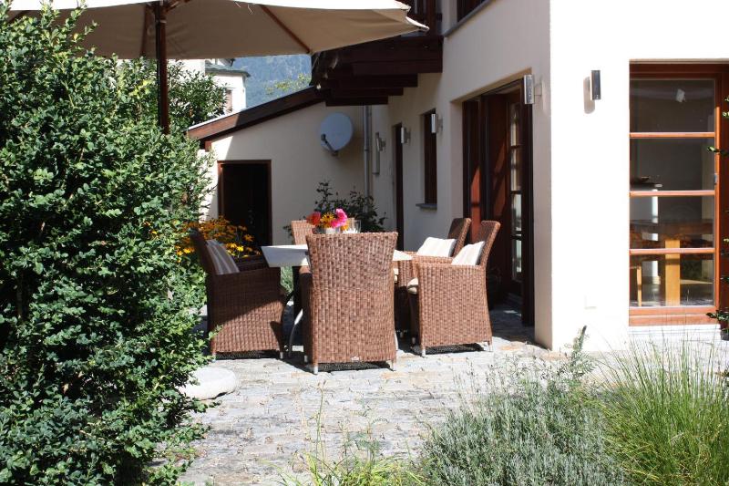 Apartment with Mountain View image 4