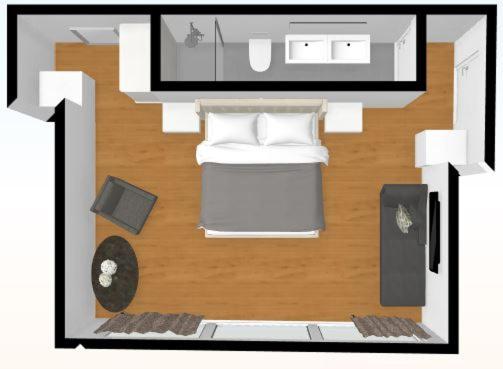 Penthouse with City View image 2