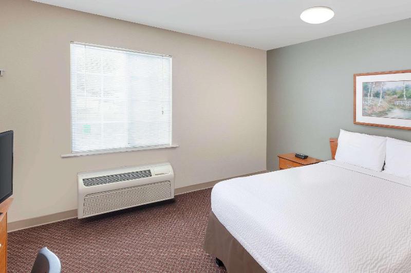 Standard Double Room - Smoking image 4