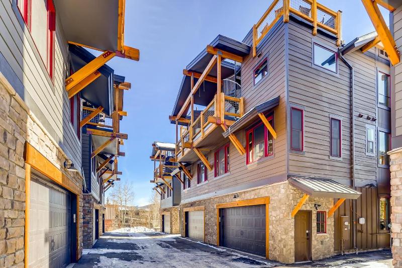 Three-Bedroom House image 4