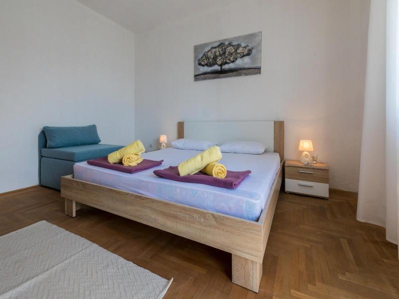 One-Bedroom apartment Standard image 2