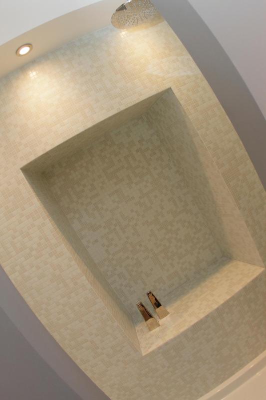 Studio (2 Adults) image 3